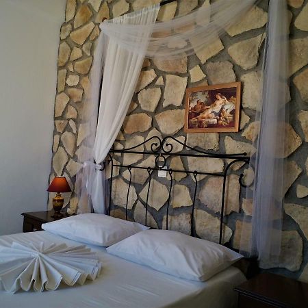 Bougainvillea Suites Kamári Exteriér fotografie