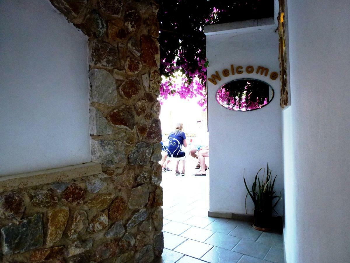 Bougainvillea Suites Kamári Exteriér fotografie