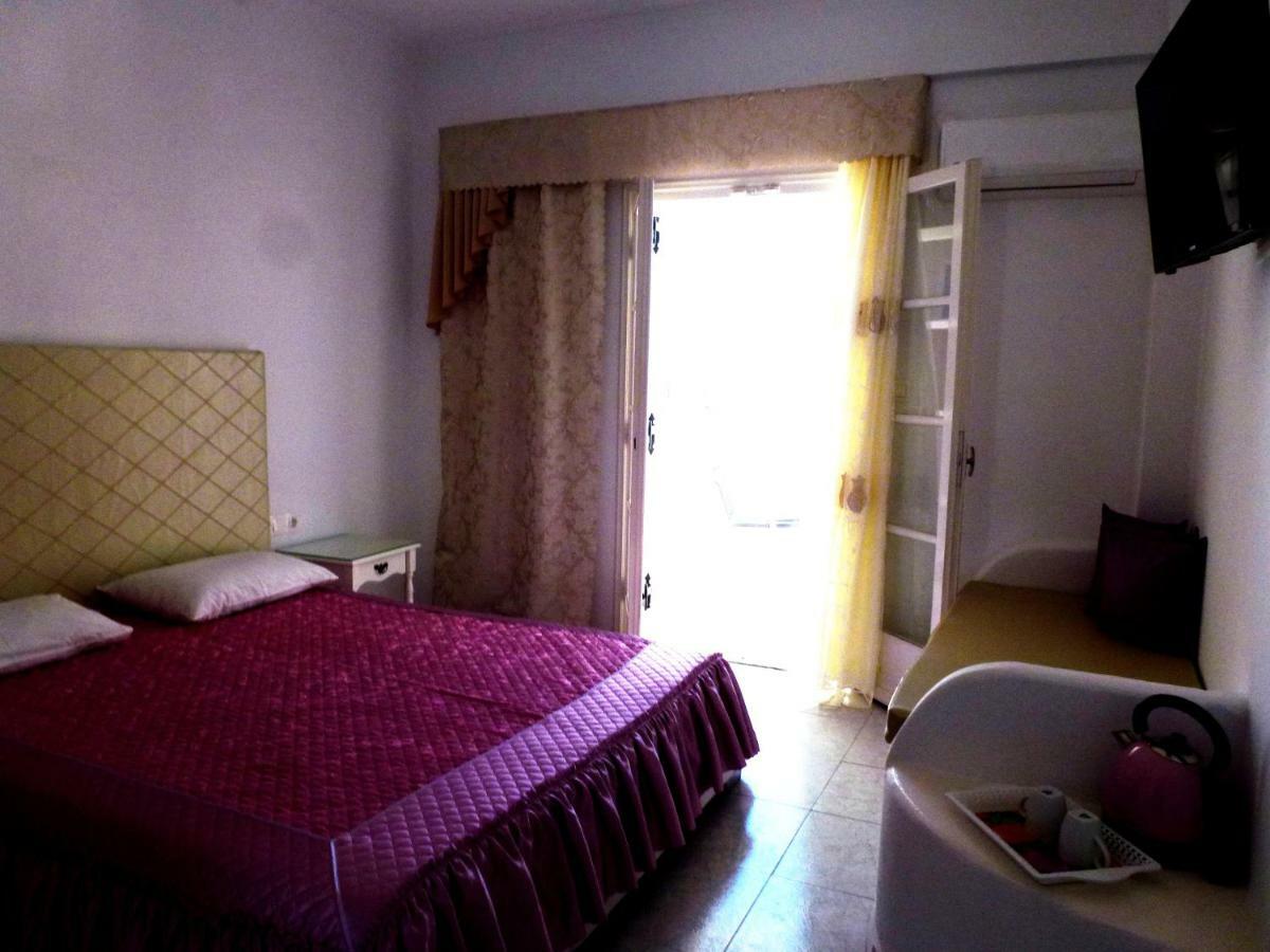 Bougainvillea Suites Kamári Exteriér fotografie