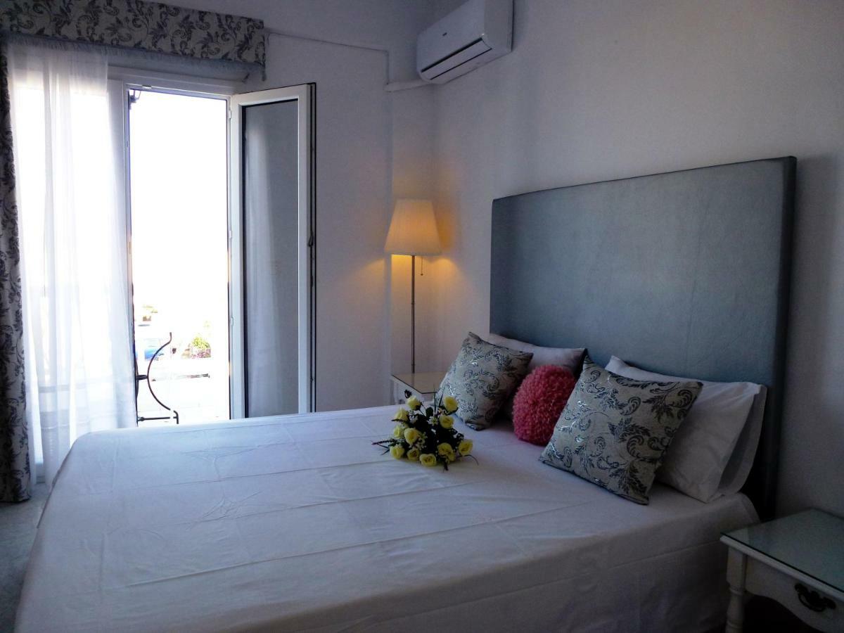 Bougainvillea Suites Kamári Exteriér fotografie