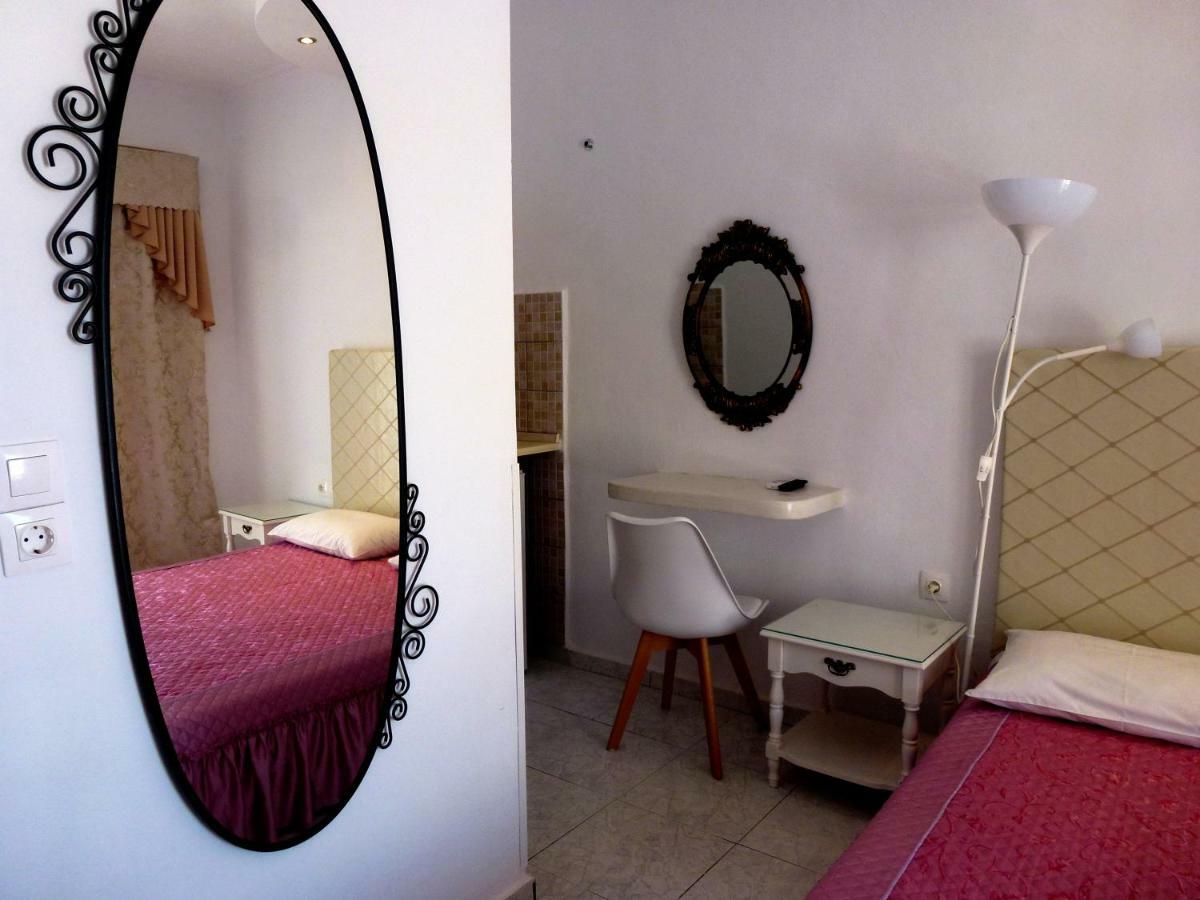 Bougainvillea Suites Kamári Exteriér fotografie