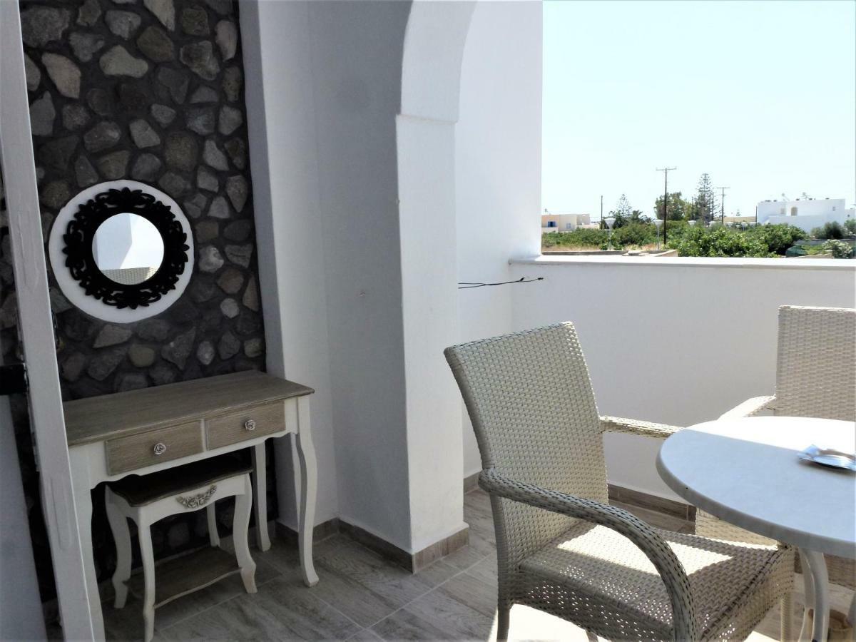 Bougainvillea Suites Kamári Exteriér fotografie