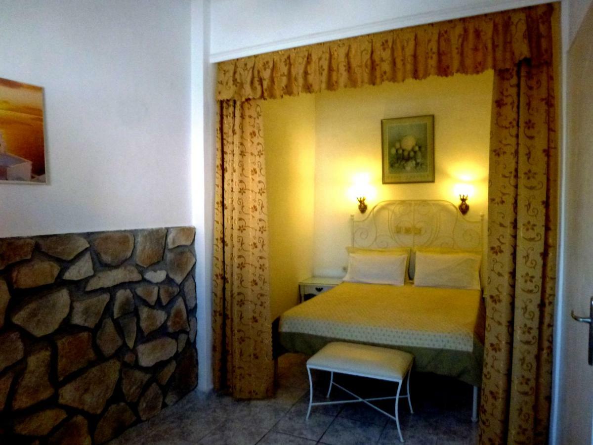 Bougainvillea Suites Kamári Exteriér fotografie